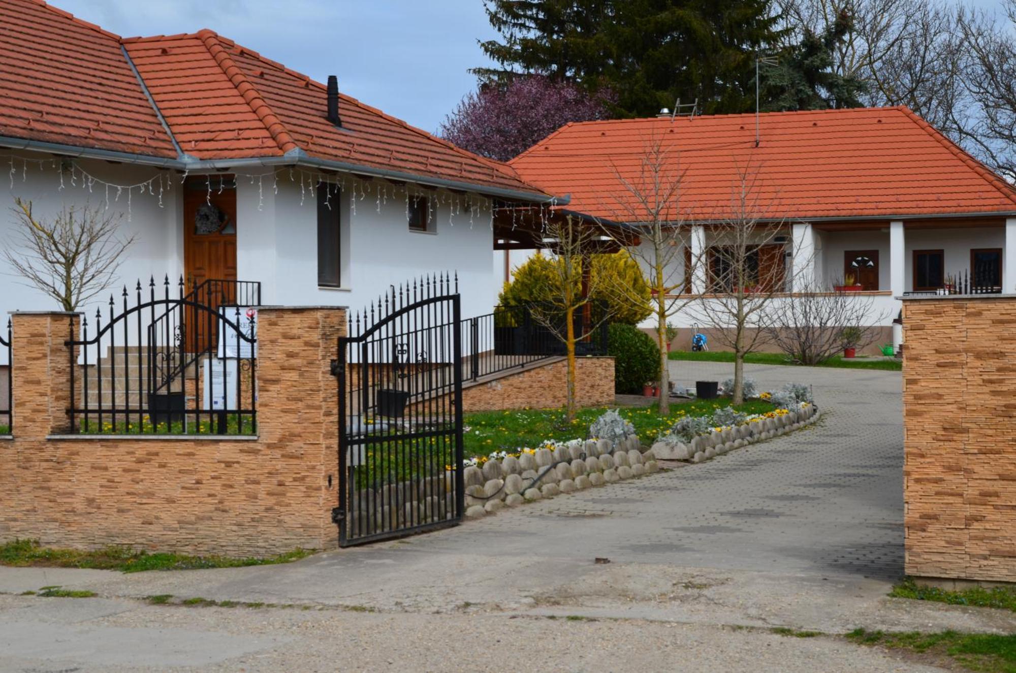 Kerekerdo Vendeghaz Otel Kisszékely Dış mekan fotoğraf